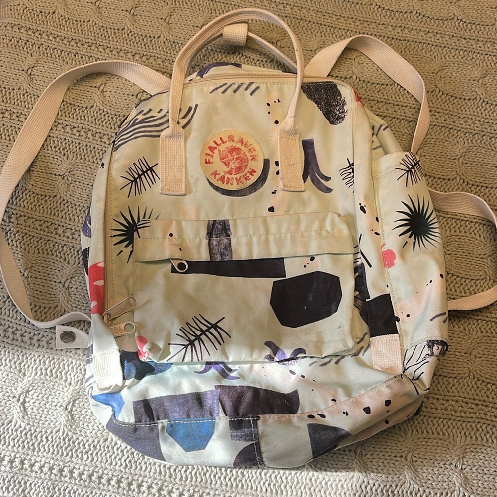 Fjallraven Kanken artsy print bookbag tote. Perfect for standing out in a crowd